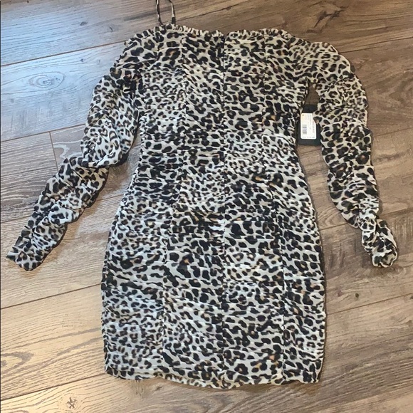 Brand new, never worn - Picture 4 of 4